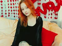 A professional seductress of desserts and men