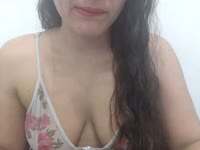 Sou uma garota divertida e muito curiosa! Adoro conhecer pessoas novas e embarcar em novas descobertas. Homens educados e gentis terão a melhor companhia possível comigo, e sem dúvidas, será uma experiência única! Então, você está pronto para se divertir um pouco comigo?