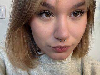 kinky webcam model JoyeLatin