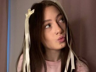 masturbating cam girl Kaska
