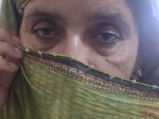 beautiful camgirl MahiKimi