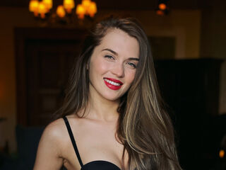 streaming live webcam QuinnTakara