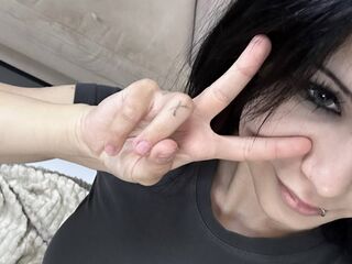 camgirl chatroom RittaMyers