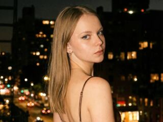 live porn show SophiePeachy