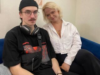 live couple sex webcam show FinnandAria