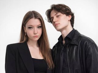 kinky webcam live sex show LeoAndMira
