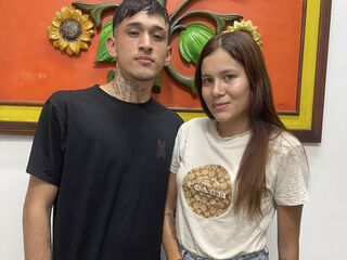 naughty camcouple fucking VeriaAndLeo