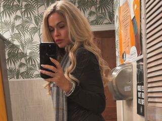 leather girl webcam KellyScottish