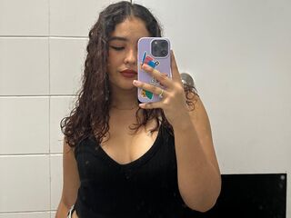 fingering girl cam AbygailGarcia