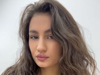 cam girl playing with sextoy AdeleLane