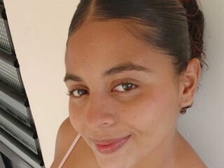 hot webcam video AlanaRiveraa