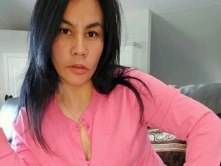hot cam girl masturbating with vibrator AlexaMunoz