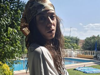 live webcam performer AliceSanz