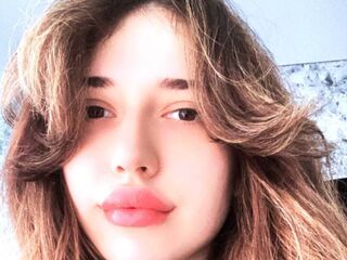 cam hooker AliceTrisavya