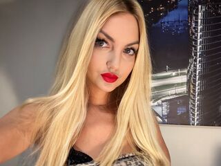 camgirl fingering shaved pussy AlissaG