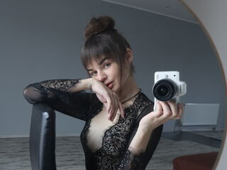 nude cam AmatuniLilit