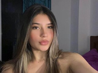 hot cam girl masturbating with dildo AmberDavalos