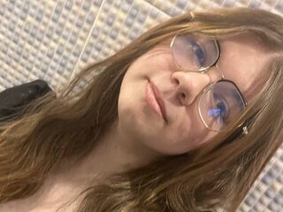 shaved pussy web cam AminaBlooms