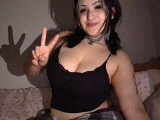girl showing tits Angelrayne