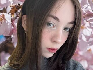 cam girl playing with dildo ArleenSchlabach