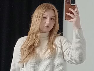 hardcore live show AutumnCoxwell