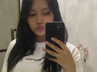 naked camgirl masturbating BerniceMaguire