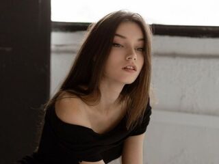 free nude live show BettyannHeld