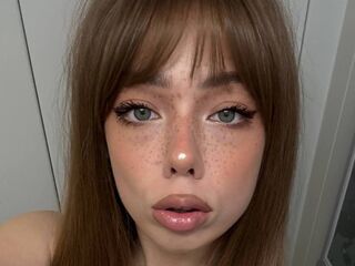 girl nude CaitlinBlethen