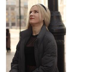 streaming live cam CarinGoodwin