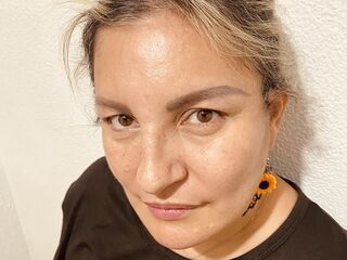 bedroom livecam CarolinaCruss