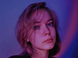 webcam striptease CharlieFenniman