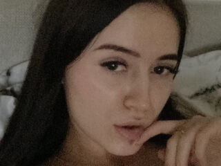 camporn ChloeBolwman