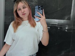 cam girl masturbating with sextoy ChuFlorendo