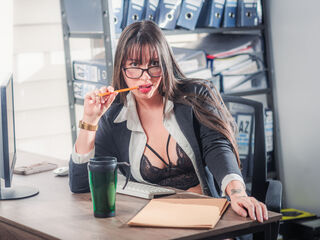 adult cam show CloeVergara