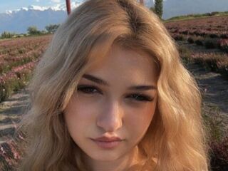 extrreme webcam picture CloudyFox