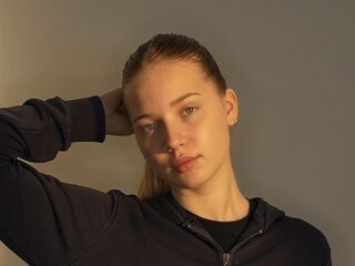 adult chat room CristalCinnamond