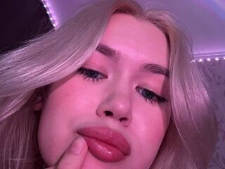 naked cam girl picture CrystalWest