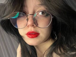 cam girl playing with vibrator DeneseBozek