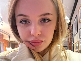 adult web cam DevonaBradner