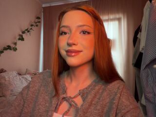 hot strip tease webcam DianniLinell