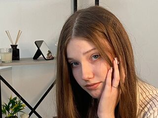 topless cam girl DonellaSantore