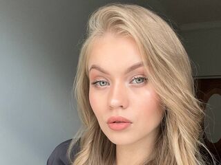 livesex cam show ElaraBrooks