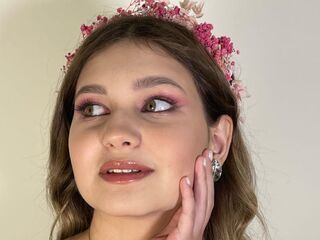 Kinky webcam ElleEllise