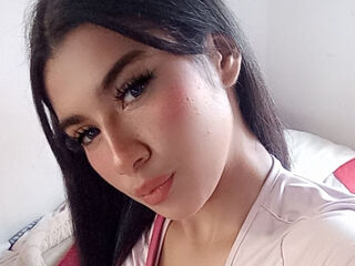 topless cam girl EmilyGracce
