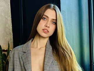 jasmin webcam model EmilyMontgomery