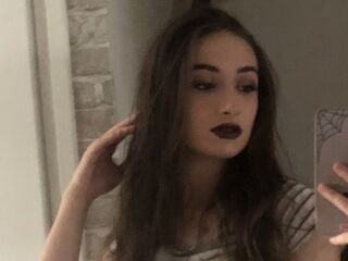 naughty camwhore EmilySteff