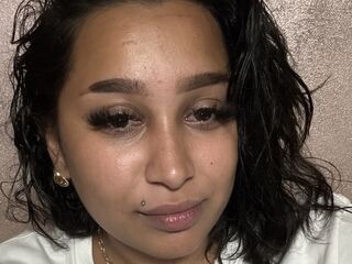 fingering girl cam EmmaDebie