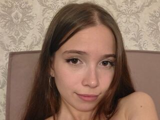 girl fingering shaved pussy EvaDunmore