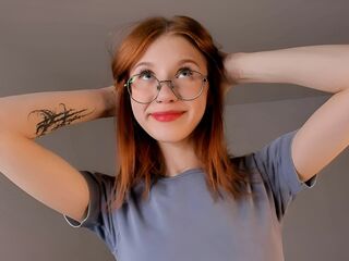 camslut masturbating GwendolynBodge
