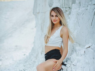 hot cam girl masturbating with sextoy HannaMo